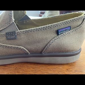 Patagonia naked Maui sage